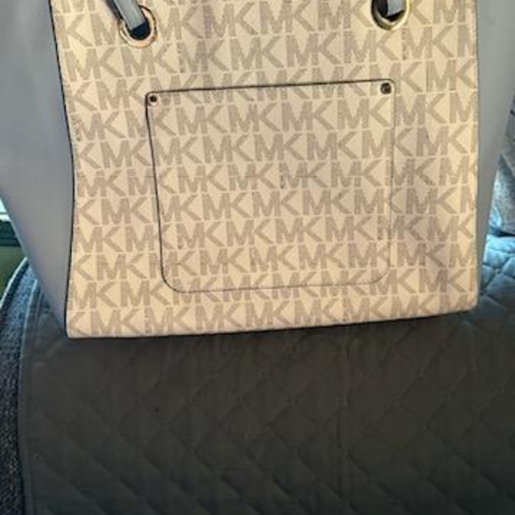 Michael Kors purse new - Picture 2 of 7